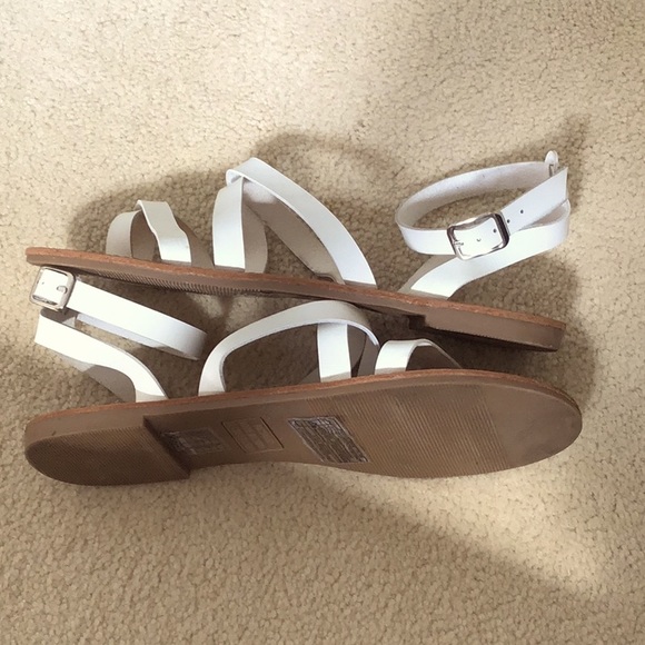 GIRLS WHITE LACE DRESS AND SANDALS FOREVER 21 - Picture 15 of 16